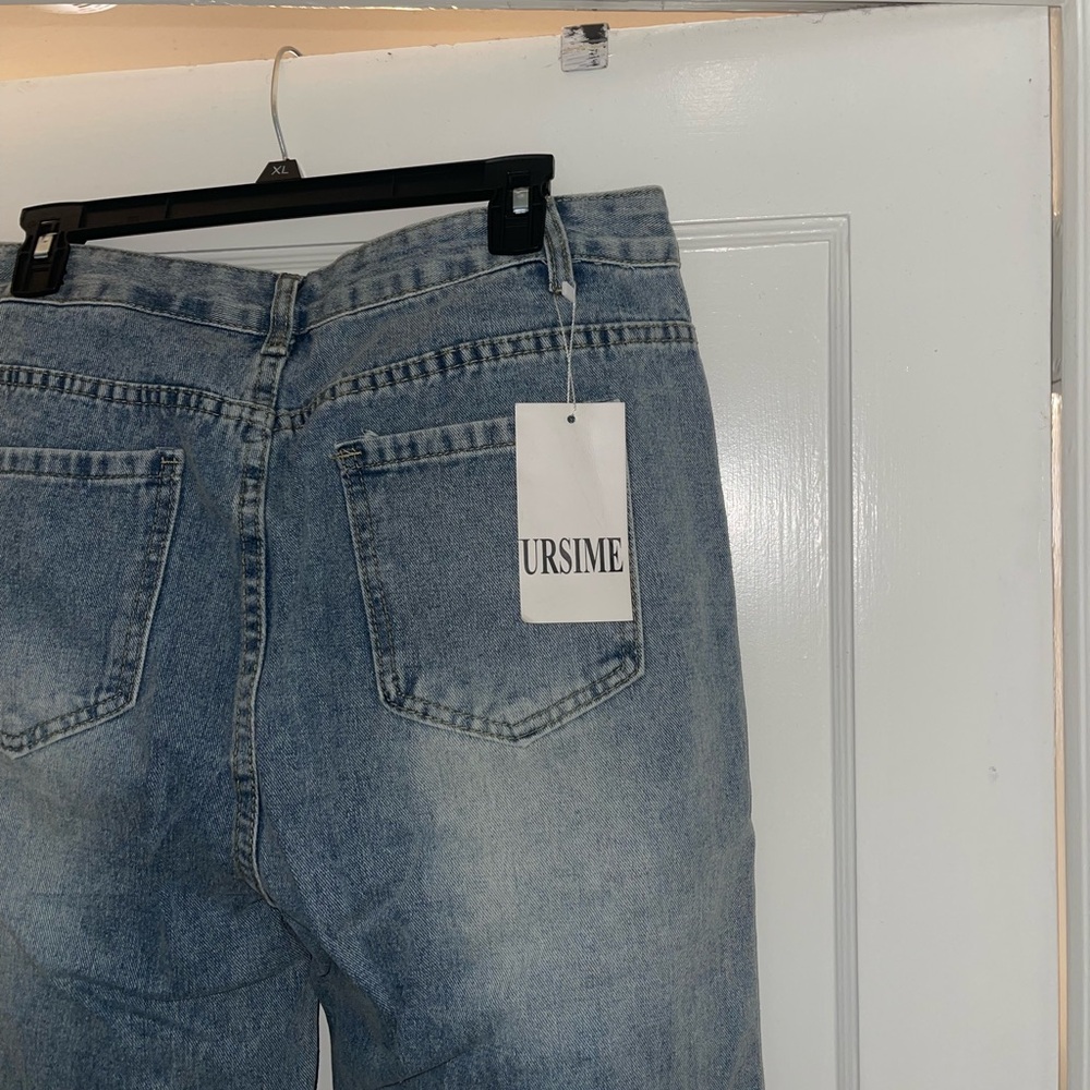Flower Embroidery Ripped Pearl Decor Denim Jeans - Picture 7 of 7